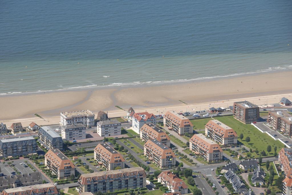 Lagrange Vacances Les Residences Villers-sur-Mer Buitenkant foto